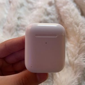 Apple AirPods case 1st generation
